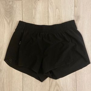 Athleta 3” Hustle Short. Size Small. Black